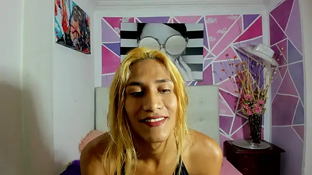 Brisahott online show from 01/27/25, 02:13