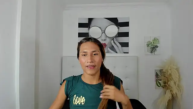 Brisahott online show from 09/11/25, 01:39