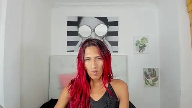 Brisahott online show from 11/01/25, 08:22