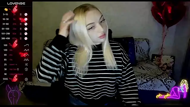 Snapshot of Stella__Cox chatting on 02/16/26, 02:35 Stella Cox online show from 02/16/26, 02:35