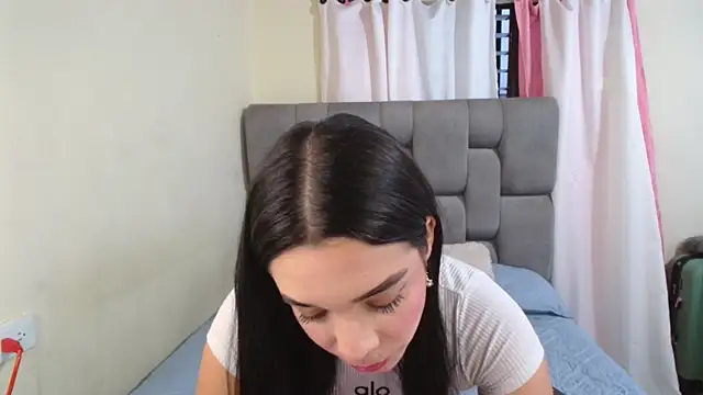 emilyaboott online show from 02/10/25, 11:02