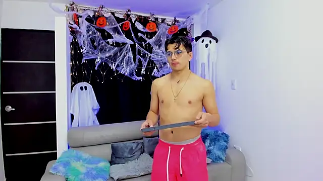 UNIVERSAL SEXX  online show from 10/16/25, 05:52