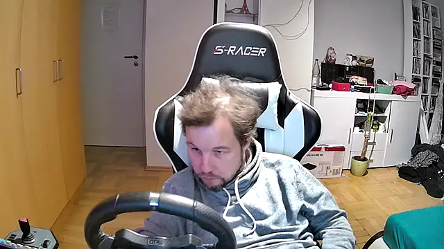 larsgessner30 online show from 10/23/25, 12:10