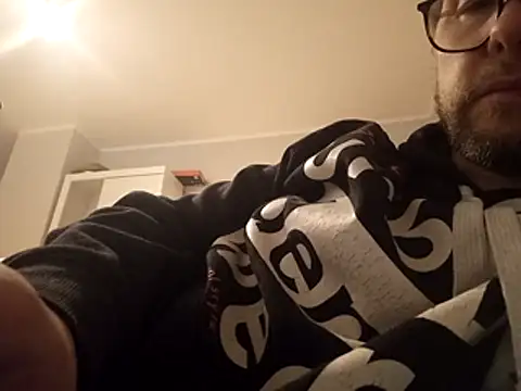 larsgessner30 online show from 10/23/25, 10:30