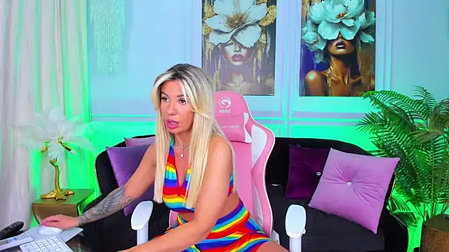 TheBaeWatch online show from 09/21/25, 04:03