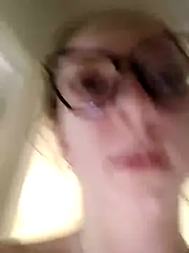 Snapshot of Milky_flexy_cat chatting on 02/26/25, 01:19 Milky flexy cat online show from 02/26/25, 01:19