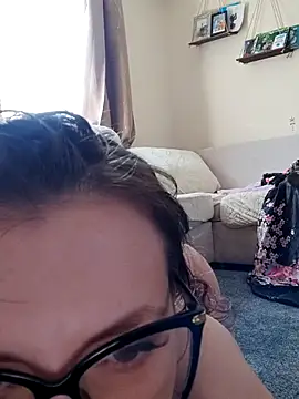 Snapshot of Milky_flexy_cat chatting on 03/19/25, 03:19 Milky flexy cat online show from 03/19/25, 03:19