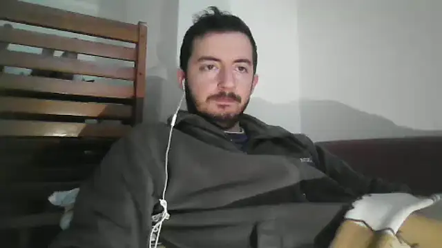 Snapshot of laynufff chatting on 12/08/24, 05:29 laynufff online show from 12/08/24, 05:29