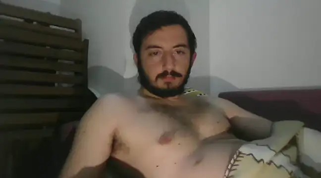 Snapshot of laynufff chatting on 01/03/25, 03:44 laynufff online show from 01/03/25, 03:44