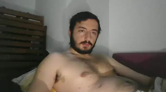 Snapshot of laynufff chatting on 01/06/25, 03:29 laynufff online show from 01/06/25, 03:29