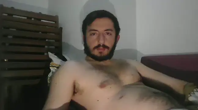 Snapshot of laynufff chatting on 01/09/25, 03:34 laynufff online show from 01/09/25, 03:34