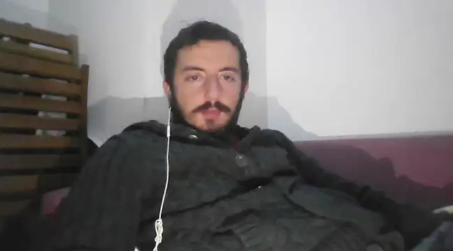 Snapshot of laynufff chatting on 01/15/25, 10:13 laynufff online show from 01/15/25, 10:13