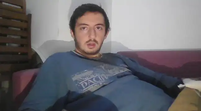 Snapshot of laynufff chatting on 01/31/25, 03:44 laynufff online show from 01/31/25, 03:44