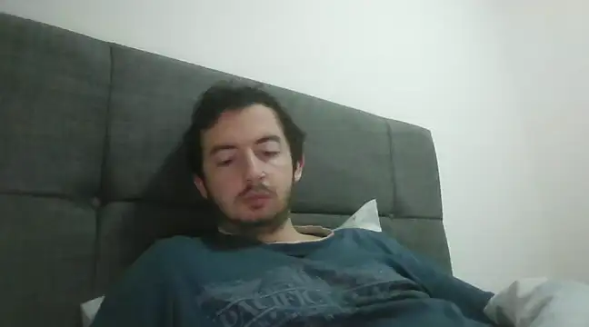 Snapshot of laynufff chatting on 02/03/25, 06:13 laynufff online show from 02/03/25, 06:13