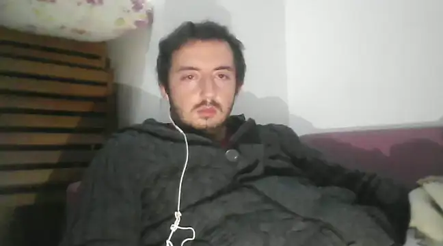 Snapshot of laynufff chatting on 02/08/25, 09:25 laynufff online show from 02/08/25, 09:25