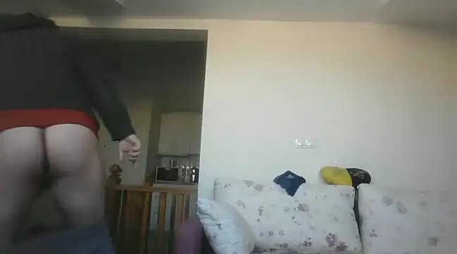 Snapshot of laynufff chatting on 02/13/25, 07:13 laynufff online show from 02/13/25, 07:13