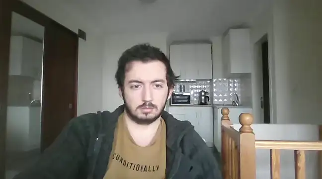 Snapshot of laynufff chatting on 02/17/25, 12:16 laynufff online show from 02/17/25, 12:16