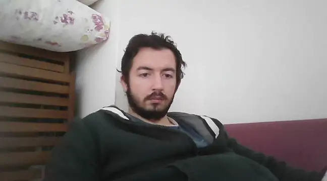 Snapshot of laynufff chatting on 02/28/25, 06:10 laynufff online show from 02/28/25, 06:10