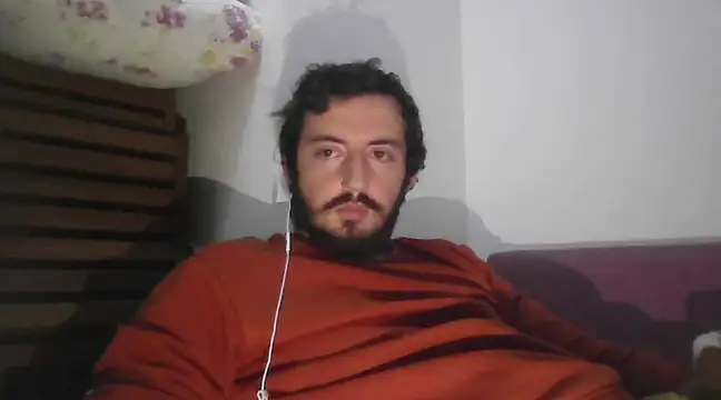 Snapshot of laynufff chatting on 03/16/25, 10:20 laynufff online show from 03/16/25, 10:20