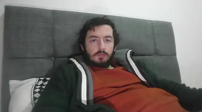 Snapshot of laynufff chatting on 03/18/25, 04:59 laynufff online show from 03/18/25, 04:59