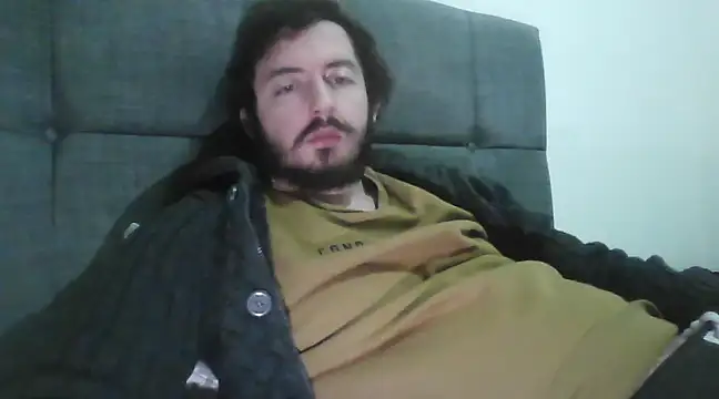 Snapshot of laynufff chatting on 03/21/25, 08:18 laynufff online show from 03/21/25, 08:18