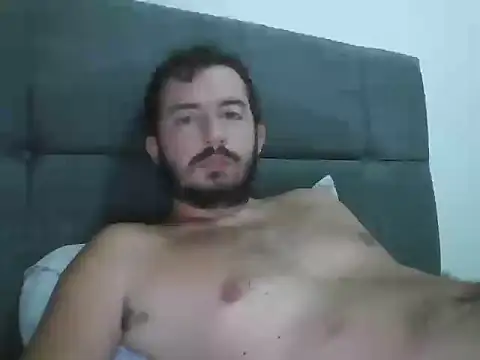 Snapshot of laynufff chatting on 09/14/25, 05:50 laynufff online show from 09/14/25, 05:50