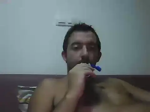 Snapshot of laynufff chatting on 09/16/25, 05:14 laynufff online show from 09/16/25, 05:14