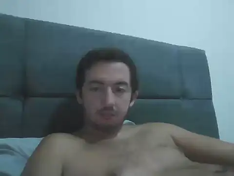 Snapshot of laynufff chatting on 09/29/25, 08:52 laynufff online show from 09/29/25, 08:52