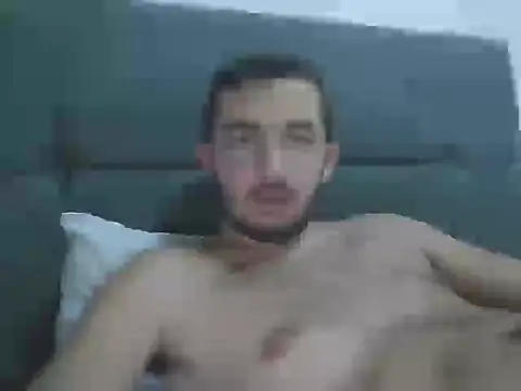 Snapshot of laynufff chatting on 10/08/25, 04:59 laynufff online show from 10/08/25, 04:59