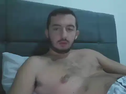 Snapshot of laynufff chatting on 10/09/25, 05:00 laynufff online show from 10/09/25, 05:00