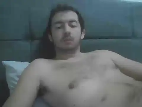 Snapshot of laynufff chatting on 11/24/25, 05:51 laynufff online show from 11/24/25, 05:51