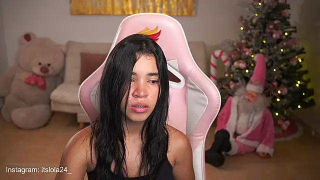 Snapshot of its_lola24 chatting on 01/01/25, 05:54 its lola24 online show from 01/01/25, 05:54