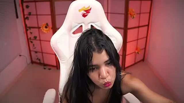 Snapshot of its_lola24 chatting on 10/04/25, 01:58 its lola24 online show from 10/04/25, 01:58