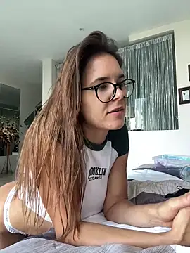 JuicyFruits93 online show from 03/02/25, 07:21