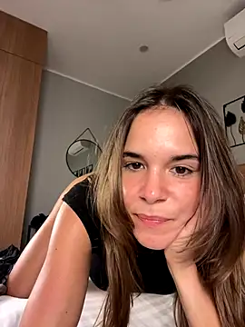 JuicyFruits93 online show from 11/28/25, 09:34