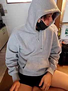 Snapshot of MANNZAAo06 chatting on 12/23/24, 04:12 MANNZAAo06 online show from 12/23/24, 04:12