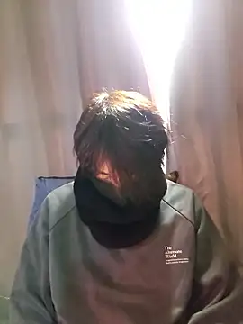 Snapshot of MANNZAAo06 chatting on 12/04/25, 01:04 MANNZAAo06 online show from 12/04/25, 01:04