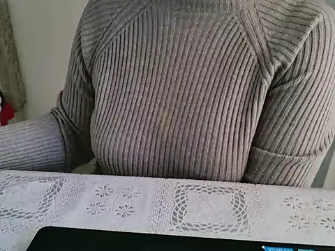 Snapshot of Gracefulgoddess chatting on 01/15/25, 07:05 Gracefulgoddess online show from 01/15/25, 07:05