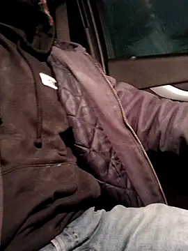 1BeautyN1Beast online show from 02/19/25, 11:06