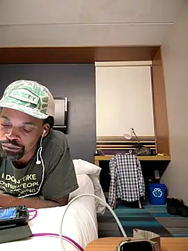 1BeautyN1Beast online show from 10/01/25, 11:33