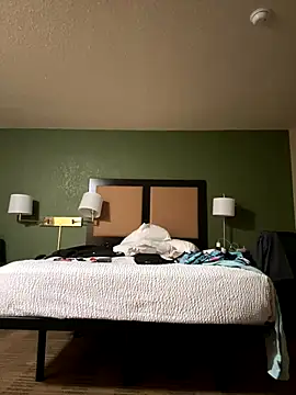 1BeautyN1Beast online show from 11/15/25, 01:47