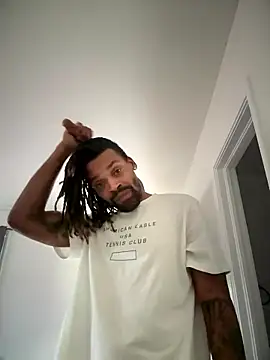 1BeautyN1Beast online show from 01/10/26, 03:14