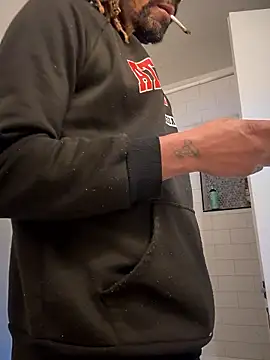 1BeautyN1Beast online show from 01/11/26, 02:00