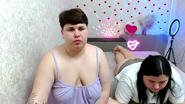 BeckyAndHellen online show from 02/23/25, 08:22