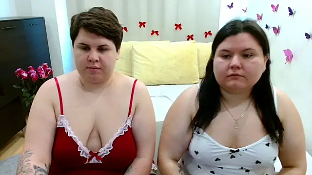 BeckyAndHellen online show from 10/13/25, 09:20