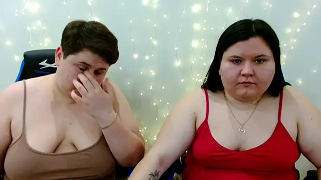 BeckyAndHellen online show from 12/14/25, 02:22