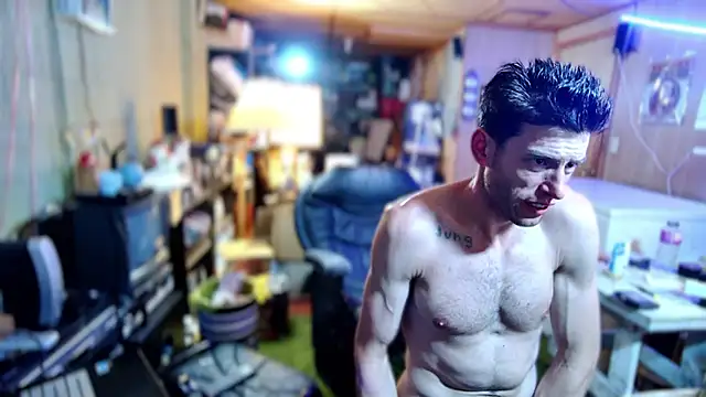 Snapshot of savageconfidence chatting on 10/03/25, 08:33 savageconfidence online show from 10/03/25, 08:33