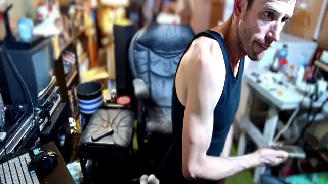 Snapshot of savageconfidence chatting on 10/16/25, 05:19 savageconfidence online show from 10/16/25, 05:19