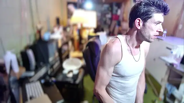 Snapshot of savageconfidence chatting on 10/19/25, 08:15 savageconfidence online show from 10/19/25, 08:15