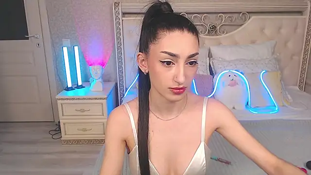 Lina Robbins online show from 05/13/26, 12:08